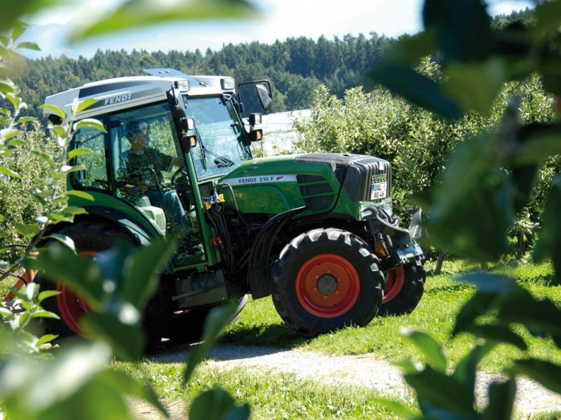 Колёсный трактор Fendt 200 Vario V/F/P