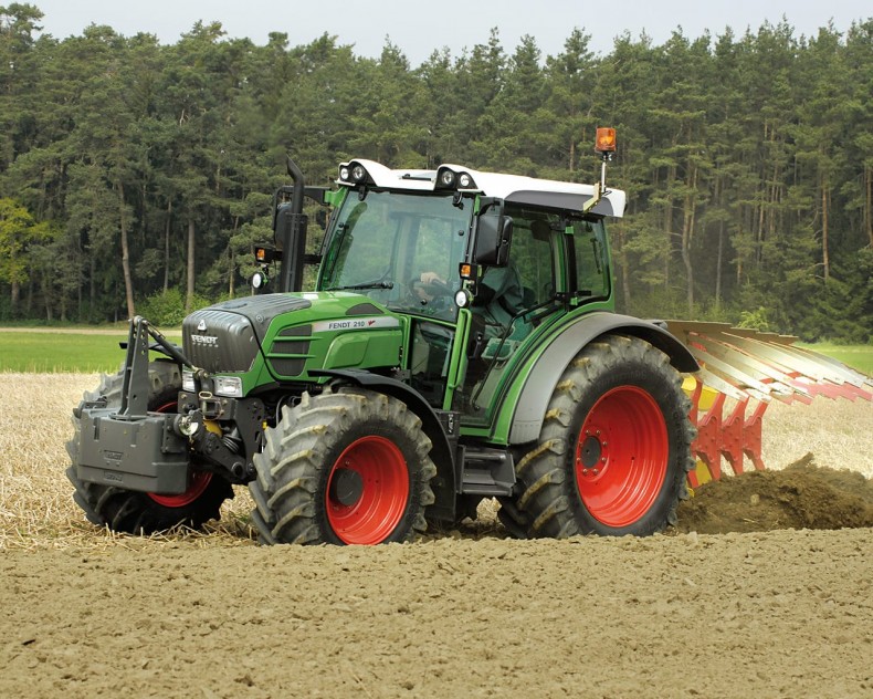 Колёсный трактор Fendt 200 Vario Колёсный трактор Fendt 200 Vario