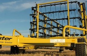 Широкозахватные зубовые бороны Degelman Strawmaster 7000