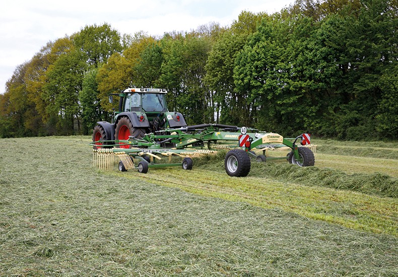 Трехроторные валкователи Krone Трехроторные валкователи Krone