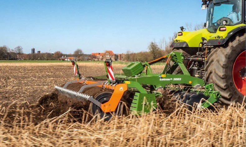 Навесная компактная дисковая борона AMAZONE Catros XL 03 Навесная компактная дисковая борона AMAZONE Catros XL 03
