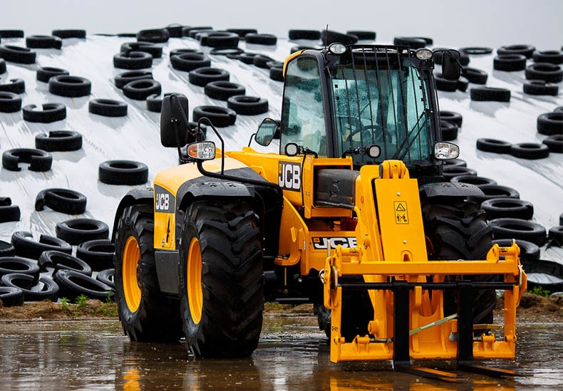 Телескопический погрузчик JCB 531-70F Телескопический погрузчик JCB 531-70F