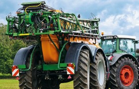 Прицепной опрыскиватель AMAZONE UX 11201