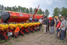 Фоторепортажи » День поля в Белгородской области, 31 мая 2012
