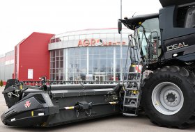 Фоторепортажи » Презентация комбайна Massey Ferguson Ideal, Липецкая область, 20 апреля 2021