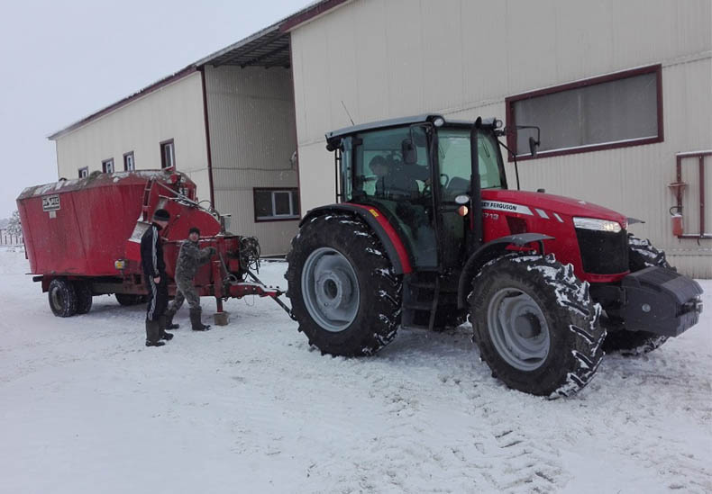 Демо-показ трактора Massey Ferguson 6713