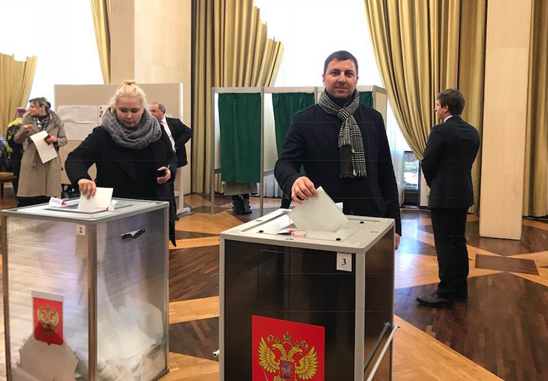 Сотрудники «АгроЦентра» во Франции