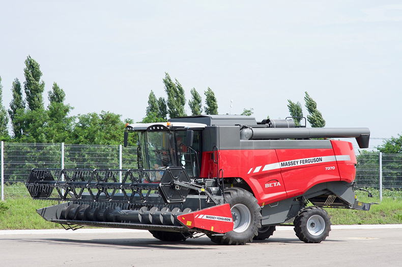 Обучение представителей дилерских центров компании AGCO-RM