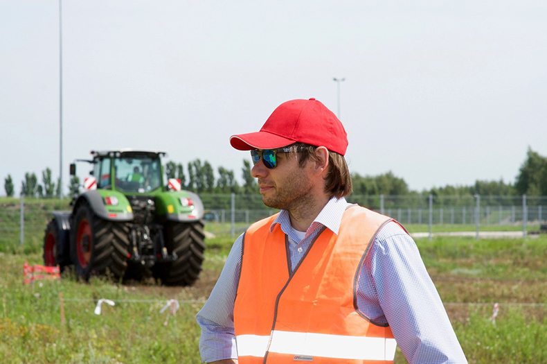 Обучение представителей дилерских центров компании AGCO-RM