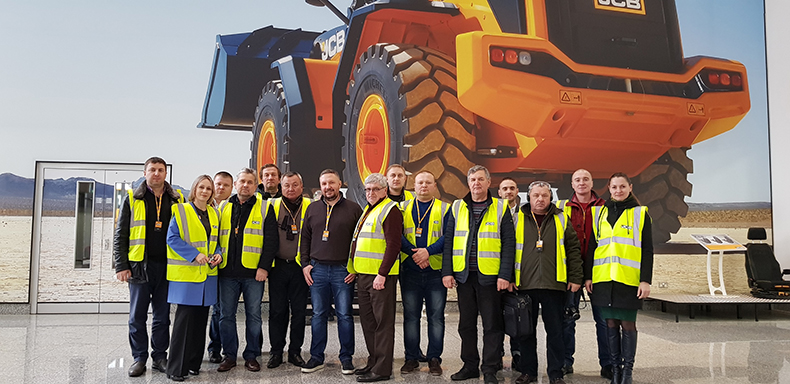На завода JCB в Англии