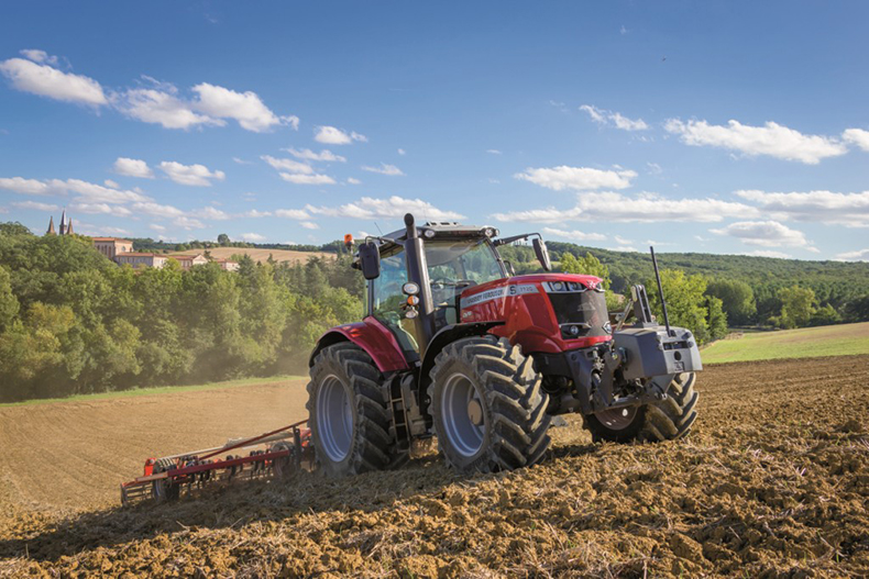 Massey Ferguson серии 7700