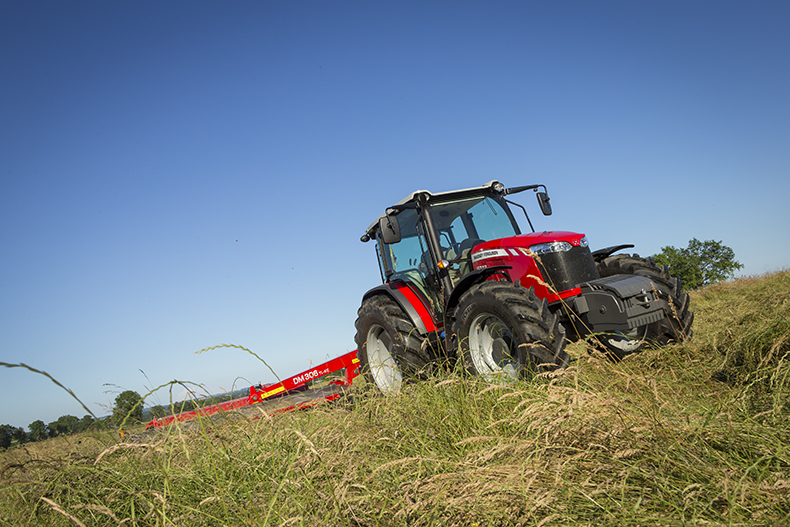 Massey Ferguson 6713