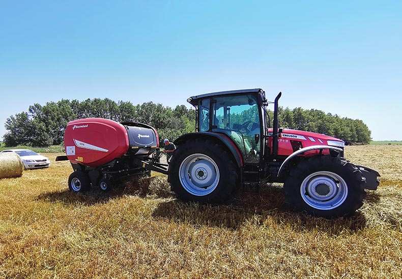 Демопоказ пресс-подборщика Kverneland 6250 и трактора Massey Ferguson 6713