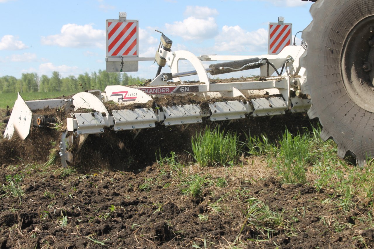 RAZOR AGRO